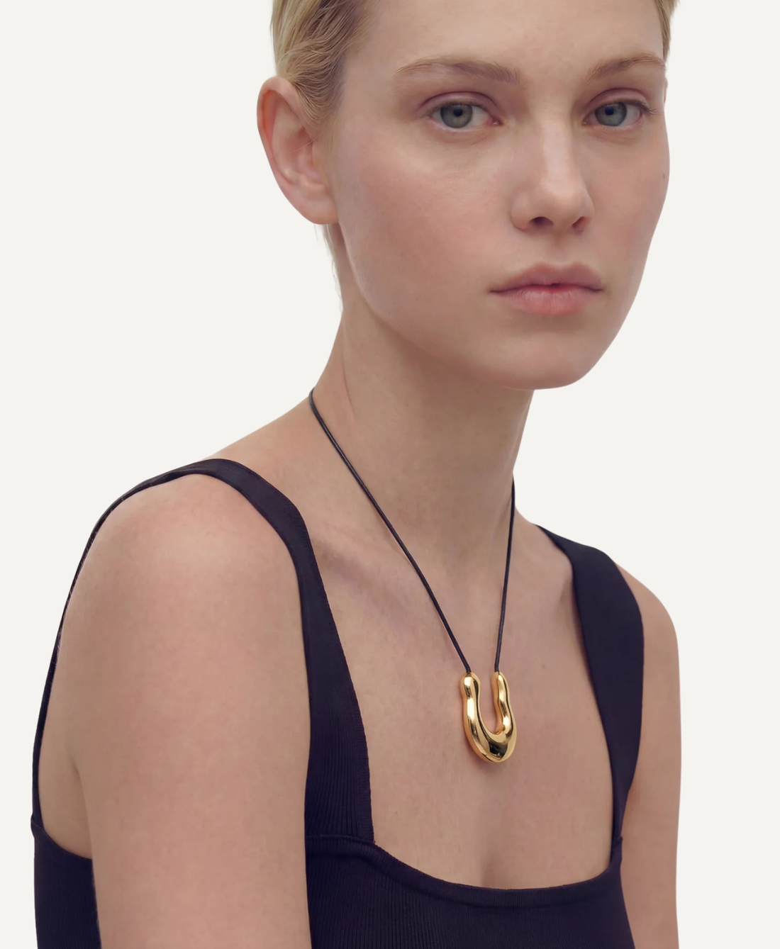 KAKLO PAPUOŠALAS ISADORA